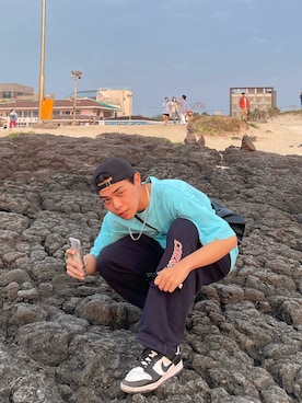 「HOLY IN CODE（ホーリーインコード）のアイテム」を使った、YorkHungさん（メンズ・180cm）の夏コーディネート