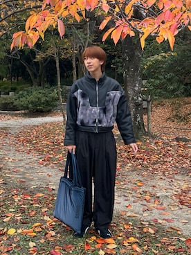「アイテム（トートバッグ）」を使った、翔太郎さん（メンズ・175cm・20代）の秋コーディネート