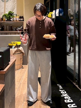 「アイテム（Tシャツ/カットソー）」を使った、翔太郎さん（メンズ・175cm・10代）の秋コーディネート