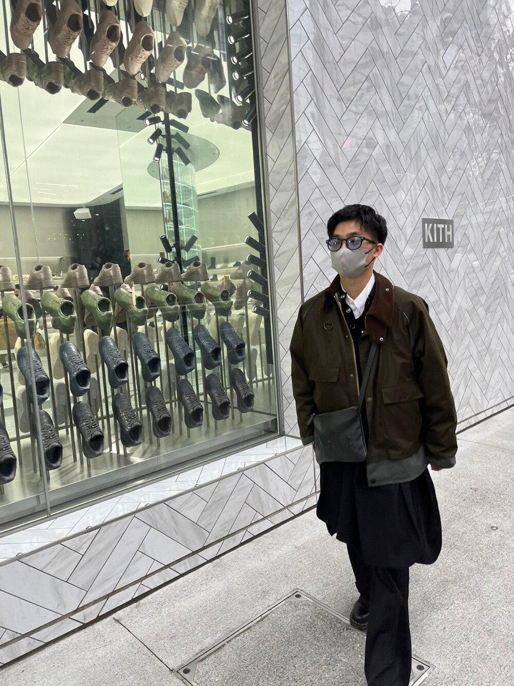 BURBERRYのポンチョを使った人気ファッションコーディネート（季節：3 