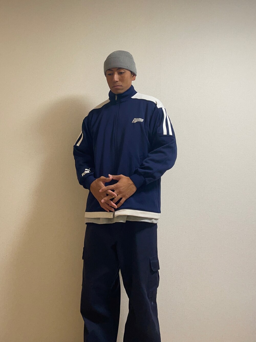 「BEAMSのBEAMS / リブ ワッチキャップ（ニットキャップ/ビーニー、グレー系）」を使った、koji🙎🏿‍♂️さん（メンズ・180cm）の冬コーディネートの1枚目の写真