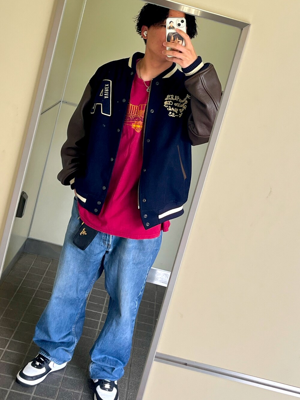 「古着MIX、お洒落さんとつながりたい」｜「AVIREXのアイテム（スタジャン、その他）」を使った、かいさん（メンズ・174cm）の春コーディネートの1枚目の写真