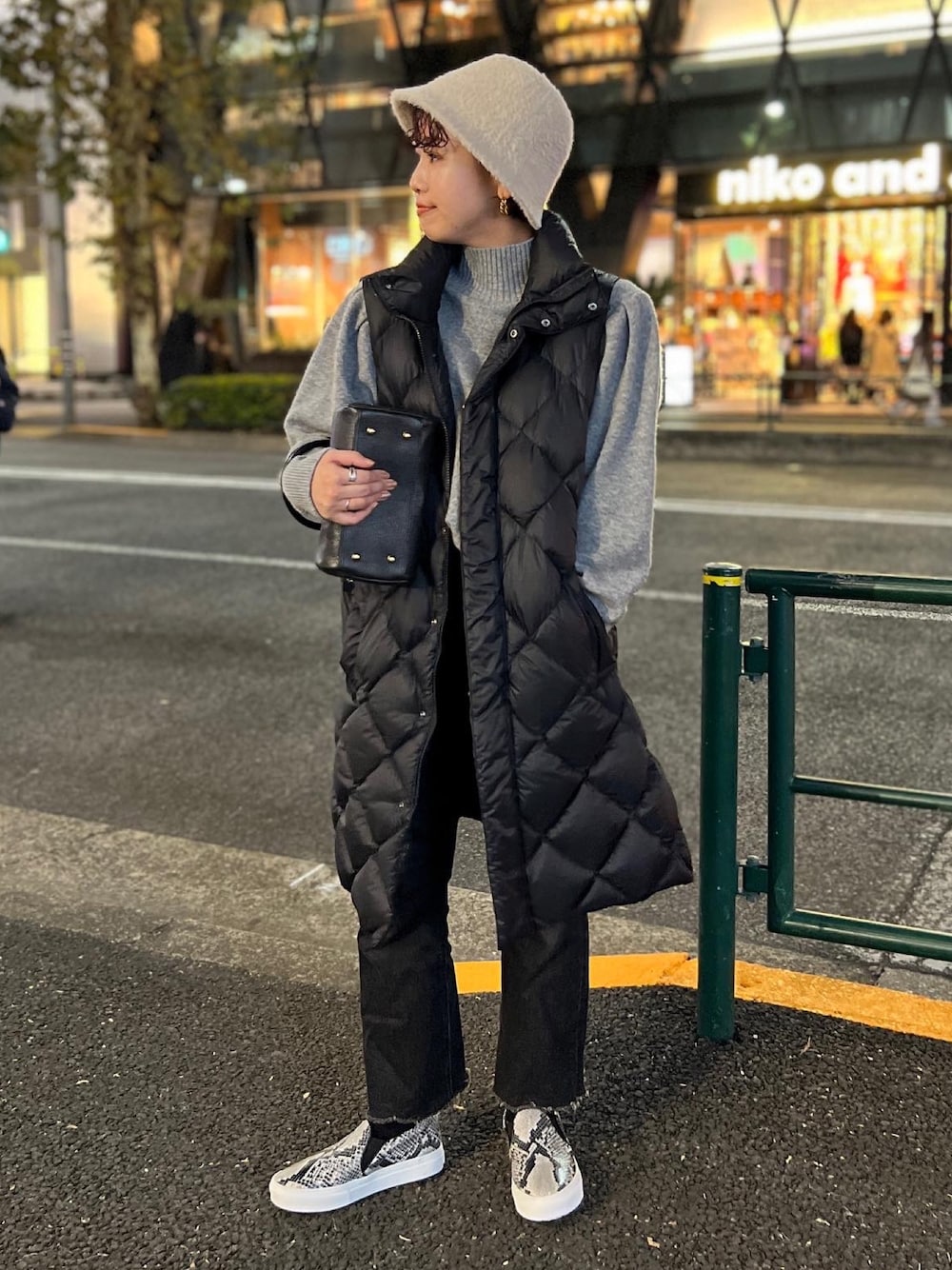 ◇【WEB限定】【TAION/タイオン】別注ダイヤキルトダウンジレを使った