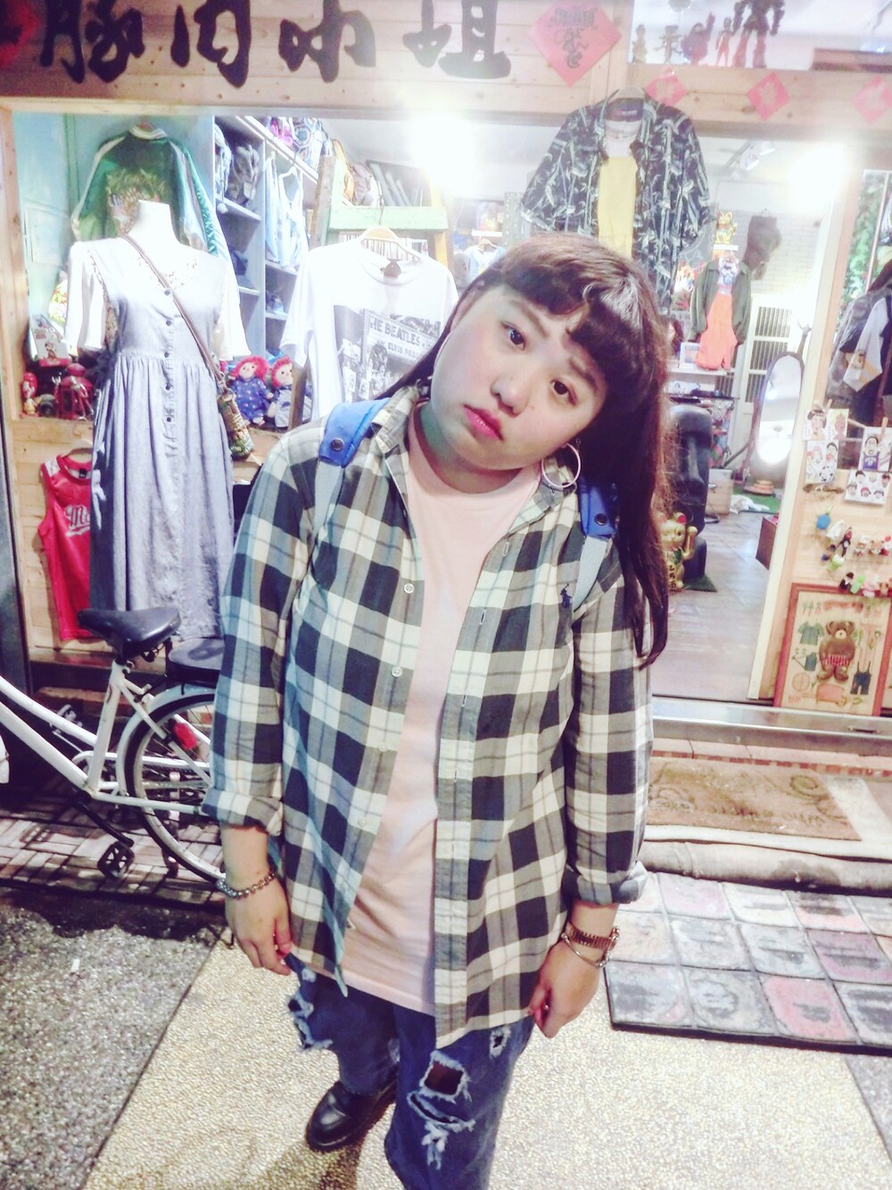 「豬肉小姐」｜「STUSSYのアイテム（Tシャツ/カットソー、ピンク系）」を使った、Yoyo🇹🇼さん（レディース・158cm）の夏コーディネートの1枚目の写真