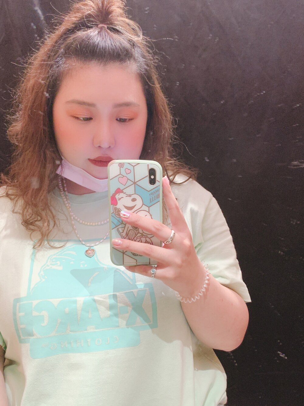 「XLARGEのS/S TEE OG（Tシャツ/カットソー、オレンジ系）」を使った、Yoyo🇹🇼さん（レディース・158cm）の夏コーディネートの1枚目の写真
