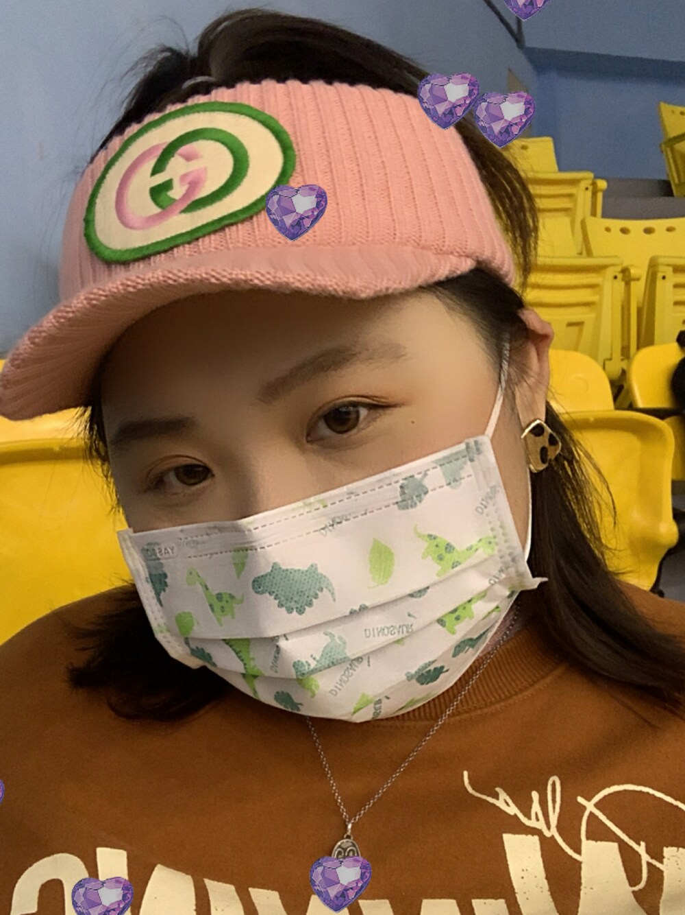 「GUCCIのGUCCI Necklaces（ネックレス、シルバー系）」を使った、Yoyo🇹🇼さん（レディース・158cm）の冬コーディネートの1枚目の写真