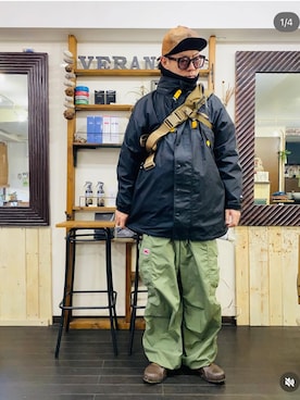 「アイテム（メッセンジャーバッグ）」を使った、minikenさん（メンズ・174cm）の冬コーディネート