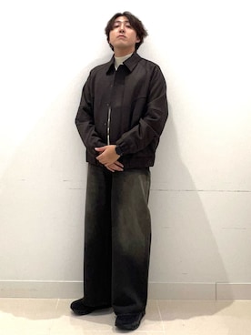 「秋のシャツ着こなし術」｜「アイテム（ニット/セーター）」を使った、shoさん（メンズ・173cm）の秋コーディネート