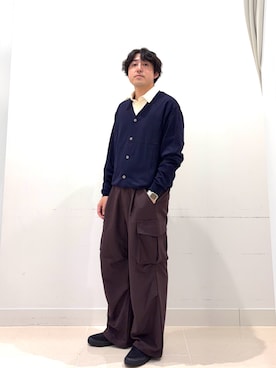 「SENSE OF PLACE by URBAN RESEARCH(センスオブプレイスバイアーバンリサーチ)の『洗濯可/接触冷感/UVカット/毛玉防止』マルチファンクションVネックカーディガン(カーディガン/ボレロ、ブルー系)」を使った、shoさん(メンズ・173cm)の秋コーディネート