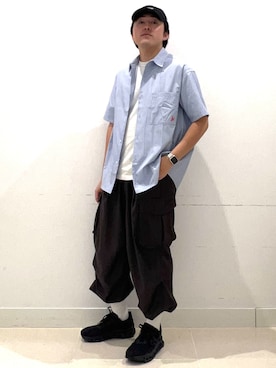 「SENSE OF PLACE by URBAN RESEARCH(センスオブプレイスバイアーバンリサーチ)の『別注』LOVE POP STUDIO×SENSE OF PLACE シャツ(シャツ/ブラウス、ブルー系)」を使った、shoさん(メンズ・173cm)の春コーディネート