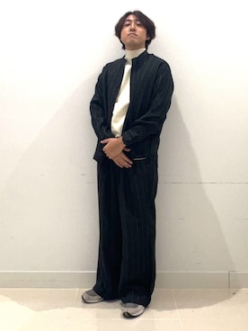 「SENSE OF PLACE by URBAN RESEARCH（センスオブプレイスバイアーバンリサーチ）のウールタッチストライプワイドフレアパンツ（その他パンツ）」を使った、shoさん（メンズ・173cm）の秋コーディネート
