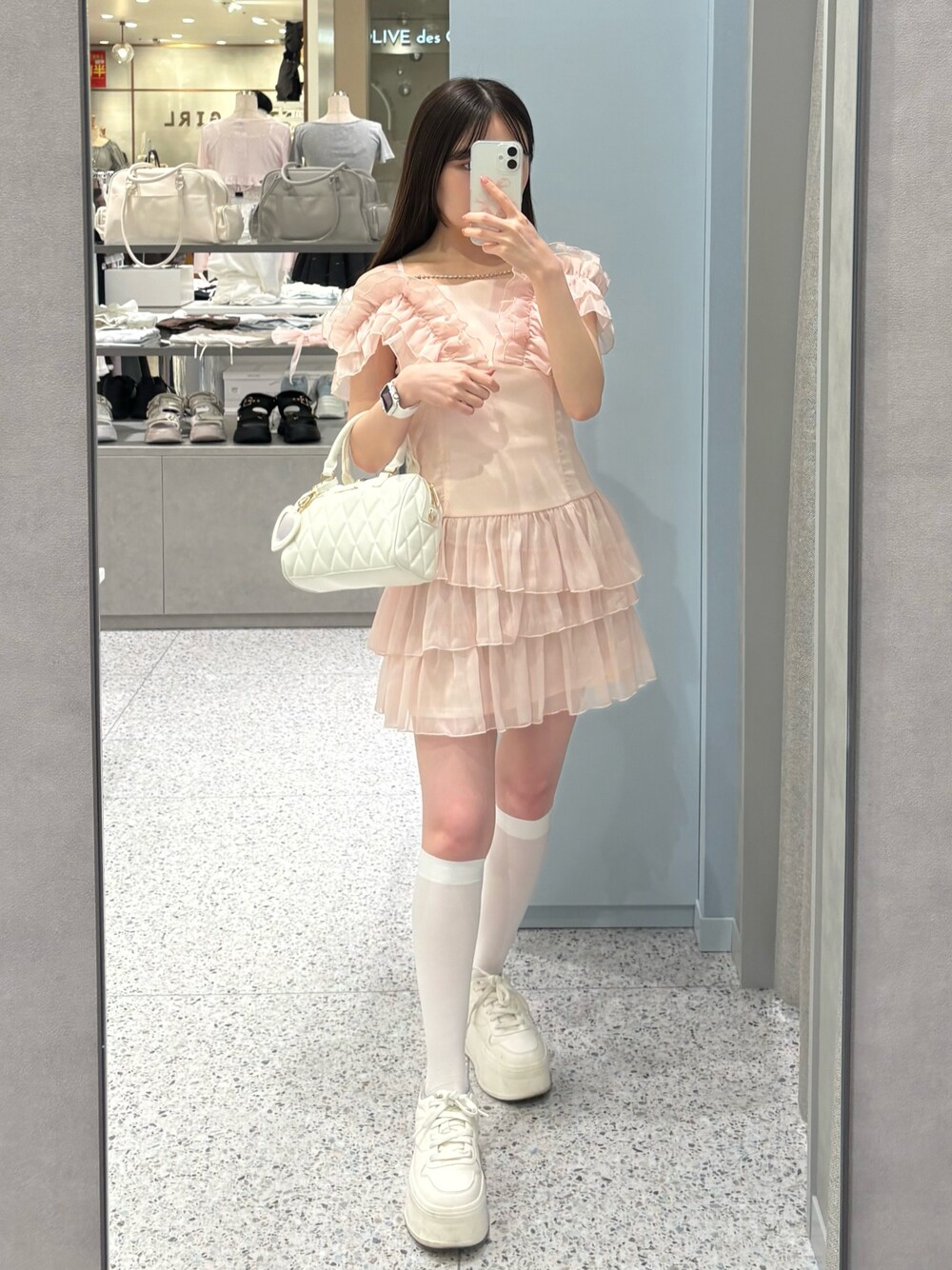 OLIVE des OLIVE（オリーブデオリーブ）の「ホイップフリルミニワンピ