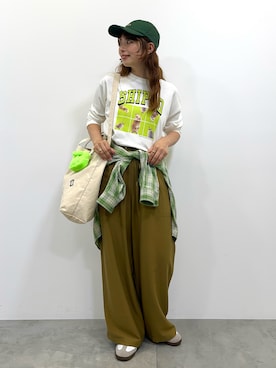 「AMERICAN HOLIC（アメリカンホリック）の【マルチ機能】ベイカーリラックスパンツ【WEB限定カラー有り】（その他パンツ、グリーン系）」を使った、nanaさん（レディース・161cm）の秋コーディネート