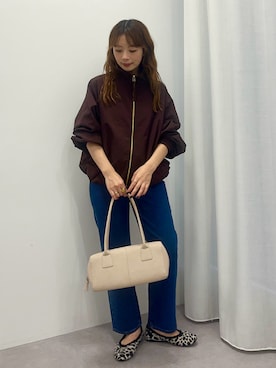 「AMERICAN HOLIC（アメリカンホリック）のヌバックタッチボストンバッグ（ハンドバッグ、ホワイト系）」を使った、nanaさん（レディース・161cm）の秋コーディネート