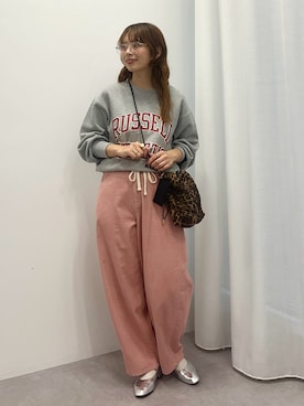 「AMERICAN HOLIC（アメリカンホリック）の【RUSSELL】ロゴ裏毛スウェット（スウェット、グレー系）」を使った、nanaさん（レディース・161cm）の秋コーディネート