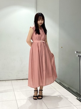「MISCH MASCH（ミッシュマッシュ）の2026春夏新作 ストライプアソートシアーカラータックシャツワンピース（シャツワンピース、オレンジ系）」を使った、名古屋パルコ店さん（レディース・156cm）の夏コーディネート