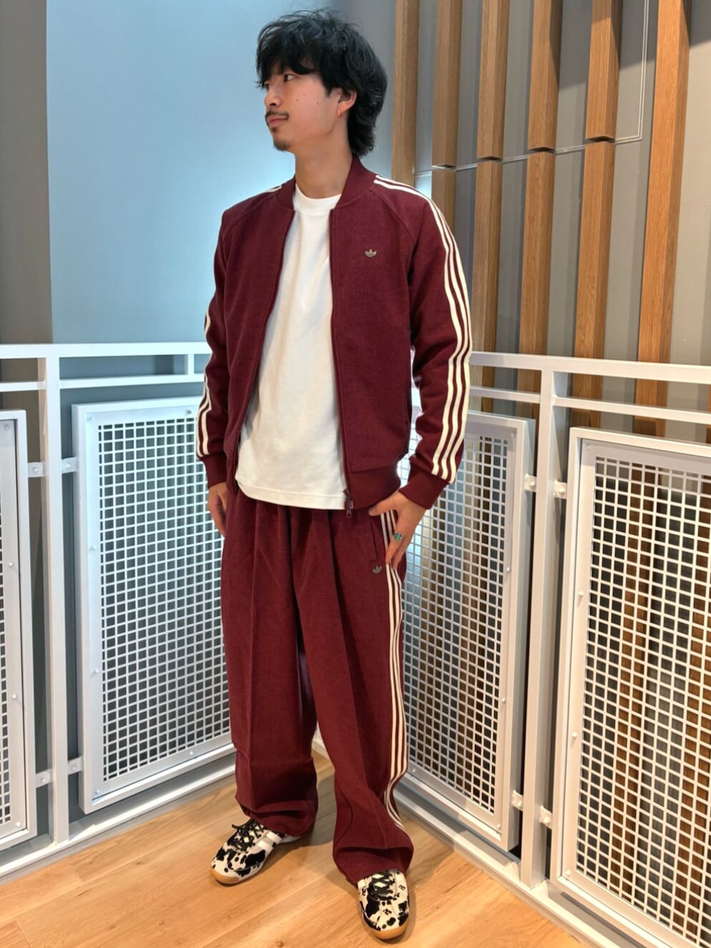 【レザーライク】アディダス セットアップ コーティング 刺繍ロゴ ブラック 黒 スポーツウェア｜ウェア/服【アディダス公式】