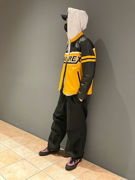 「AVIREX（アヴィレックス）のアイテム（ライダースジャケット）」を使った、10さん（メンズ・180cm）の秋コーディネート