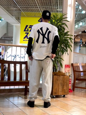「AVIREX（アヴィレックス）のアイテム（スウェットパンツ）」を使った、10さん（メンズ・180cm）の春コーディネート
