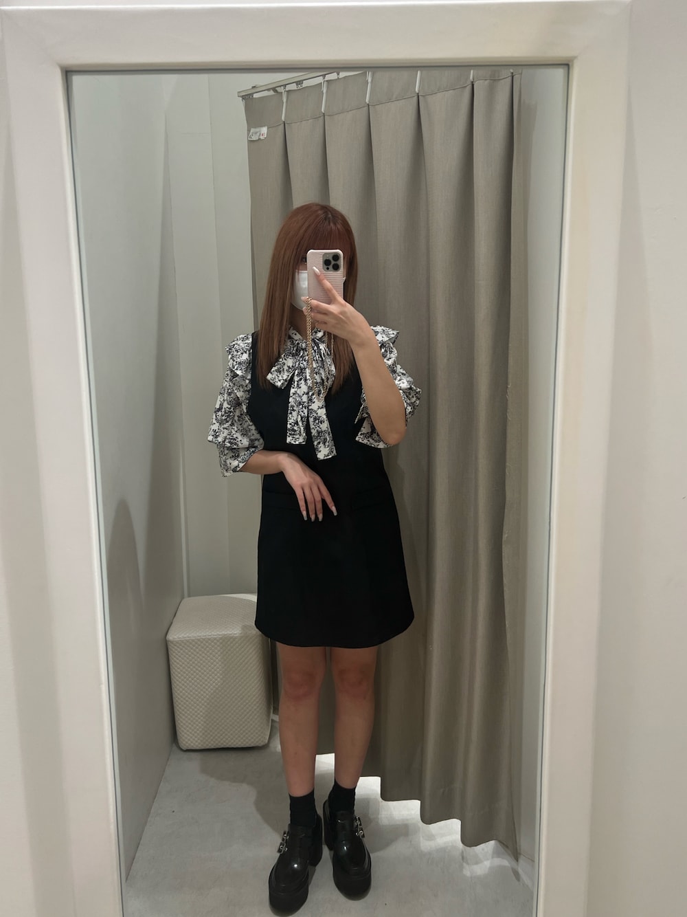 「休日コーデ、初夏コーデ、おしゃれさんと繋がりたい、骨格ウェーブ、ワンピーススタイル、今日のコーデ、ブラウス、ミニワンピ、ボウタイブラウス、162cm、高身長女子、フリル、モノトーンコーデ」｜「one after another NICE CLAUPの【ZOZO先行予約】前後2WAYボウタイブラウス+ミニジャンスカセット（ワンピース、ブラック系）」を使った、mano0416さん（レディース・162cm）の春コーディネートの1枚目の写真