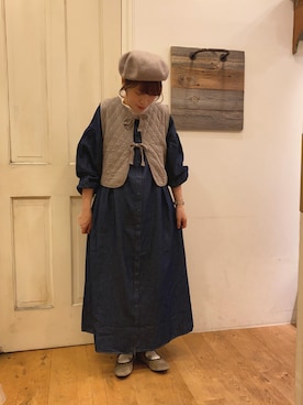 「デニムワンピース」｜「アイテム（ハンチング/ベレー帽）」を使った、MORIさん（レディース・155cm）の秋コーディネート