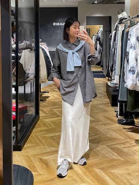 「JEANASIS（ジーナシス）のアソートチェックシャツLS/157636（シャツ/ブラウス、ブラック系）」を使った、osumisanさん（レディース・164cm）の春コーディネート