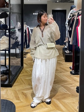 「JEANASIS（ジーナシス）のボリュームタックバルーンパンツ/663469（カーゴパンツ、ホワイト系）」を使った、osumisanさん（レディース・164cm）の春コーディネート