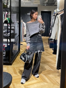 「アイテム（デニムスカート）」を使った、osumisanさん（レディース・164cm・30代）の秋コーディネート