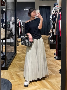 「JEANASIS（ジーナシス）のメルカドミニBAG/654097（ハンドバッグ、ブラック系）」を使った、osumisanさん（レディース・164cm）の春コーディネート
