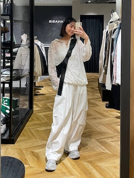 「JEANASIS（ジーナシス）のナイロンWポケットボディBAG/128576（ショルダーバッグ、ブラック系）」を使った、osumisanさん（レディース・164cm）の春コーディネート