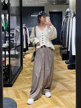 「アイテム（キャップ）」を使った、osumisanさん（レディース・164cm・30代）の秋コーディネート