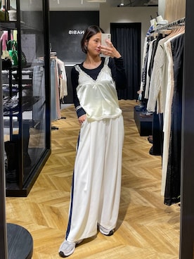 「アイテム（バングル/リストバンド）」を使った、osumisanさん（レディース・164cm）の秋コーディネート