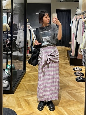 「JEANASIS（ジーナシス）のクロッグローファー/638847（ローファー、ブラック系）」を使った、osumisanさん（レディース・164cm）の春コーディネート
