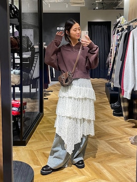 「JEANASIS（ジーナシス）のアイテム（デニムパンツ）」を使った、osumisanさん（レディース・164cm）の秋コーディネート