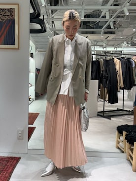 「ROSE BUD（ローズバッド）のDOUBLE TAILORED JACKET（テーラードジャケット、ベージュ系）」を使った、jinko_roseさん（レディース・165cm）の春コーディネート