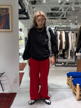 「アイテム（パンツ、レッド系）」を使った、jinko_roseさん（レディース・165cm）の秋コーディネート