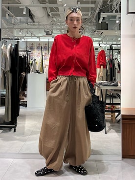 「ROSE BUD（ローズバッド）の(toca)FULL BLOOM BAG（ショルダーバッグ、ブラック系）」を使った、jinko_roseさん（レディース・165cm）の夏コーディネート