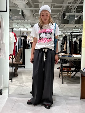 「beej（ビージ）のアイテム」を使った、jinko_roseさん（レディース・165cm）の春コーディネート