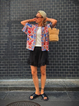 「HLAADA（フラーダ）のHLAADA for ROSEBUD/FLOWER PRINT SHORT SLEEVE SHIRT（シャツ/ブラウス、ブルー系）」を使った、jinko_roseさん（レディース・165cm）の夏コーディネート