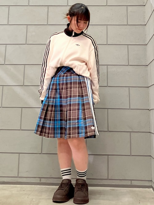 アディダス ブランドコアストア 池袋N.Kさんのスカートを使った