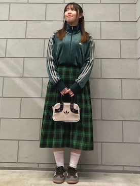 「アイテム（ジャージ）」を使った、N.Kさん（レディース・156cm）の秋コーディネート