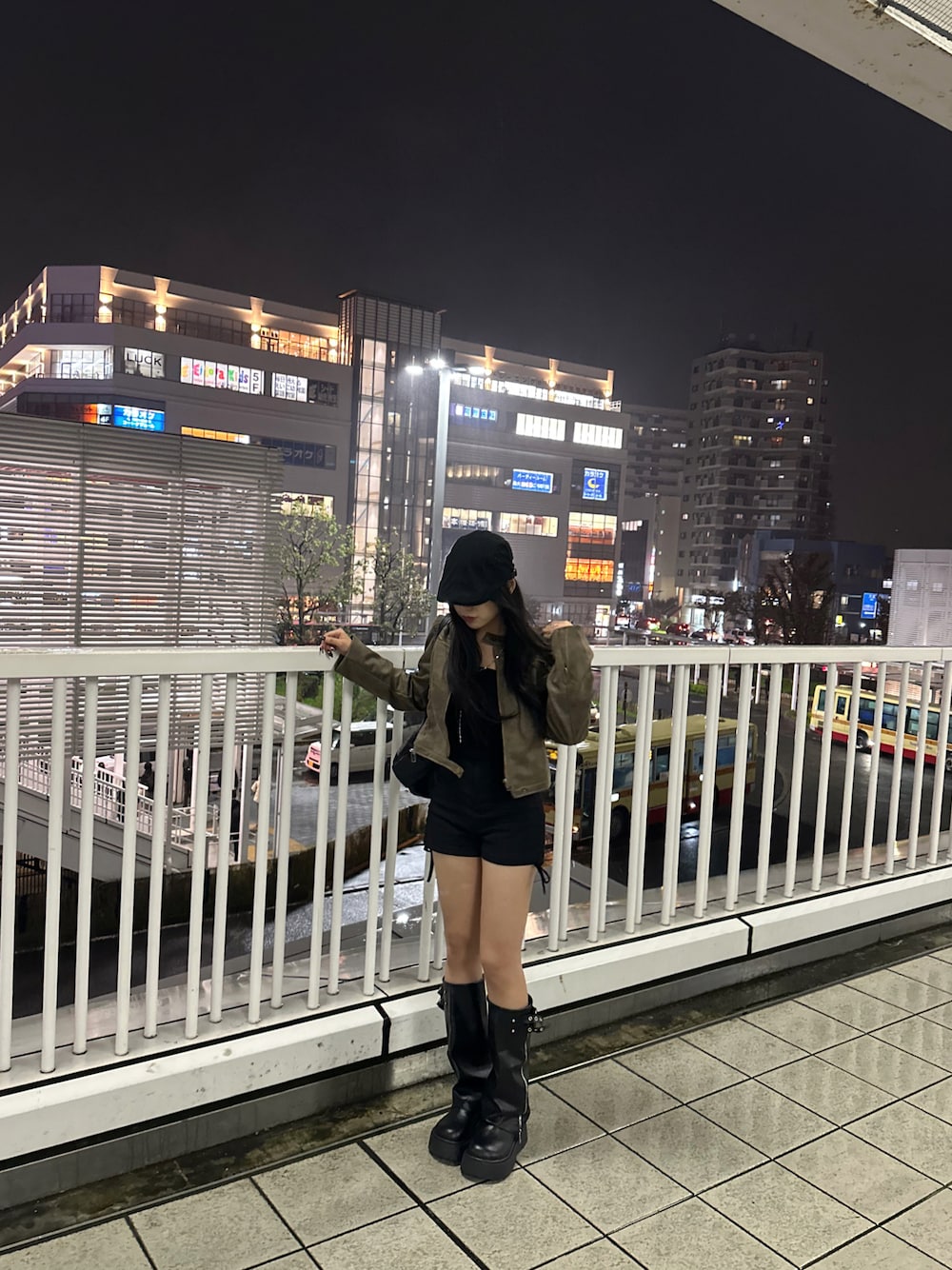 「最近のいい感じコーデ、秋服、大人可愛い、韓国系、韓国ファッション」｜「Sibraのアイテム（ブーツ、ブラック系）」を使った、さやぴおかさん（骨格ストレート・レディース・156cm）の秋コーディネートの1枚目の写真