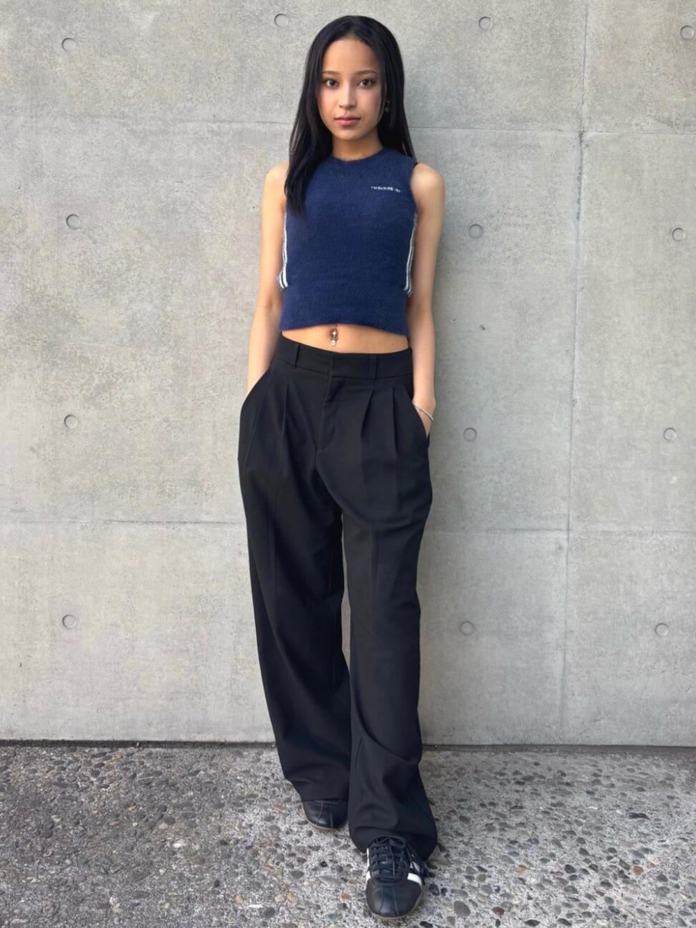 adidas ネイビー フラッフィーニットベスト XS adidas ベスト ジレ