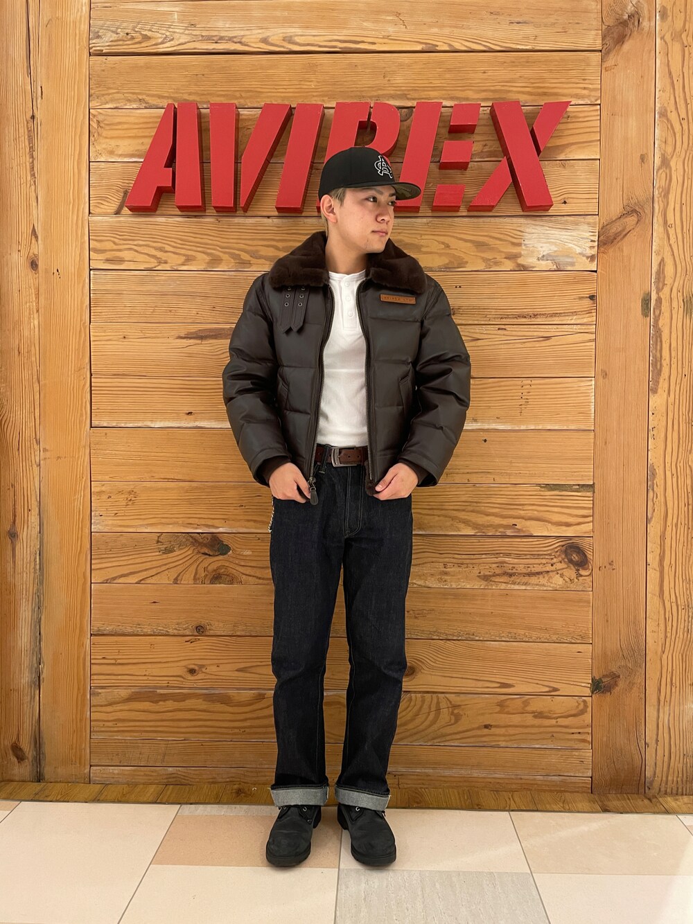 「ビッグシルエット、AVIREX、大人カジュアル、休日コーデ、ootd、秋冬コーデ、冬アウター、AVIREXBelle、ファッションの力を信じよう、新星WEARISTAにエントリー」｜「AVIREXの【×NEW ERA/ニューエラ】ロウ プロファイル 59フィフティ / LOW PROFILE 59FIFTY "AC"/ アヴィレックス / AVIREX（キャップ、ブラック系）」を使った、ひらいさん（メンズ・174cm）の冬コーディネートの1枚目の写真