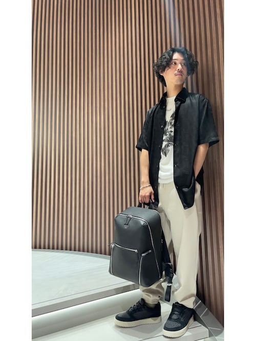 EMPORIO ARMANIのトップスを使ったコーディネート(ZOZOTOWN