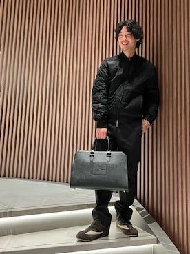 「アイテム（ビジネスバッグ）」を使った、KENTOさん（メンズ・169cm）の冬コーディネート