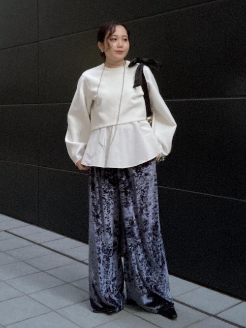 レイヤードペプラムチュニックを使った人気ファッション