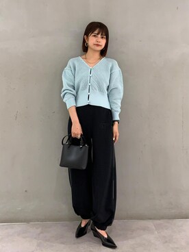 「ADAM ET ROPE'（アダムエロペ）のグリッドメッシュニットカーディガン（カーディガン/ボレロ、ブルー系）」を使った、ONOさん（レディース・161cm）の夏コーディネート