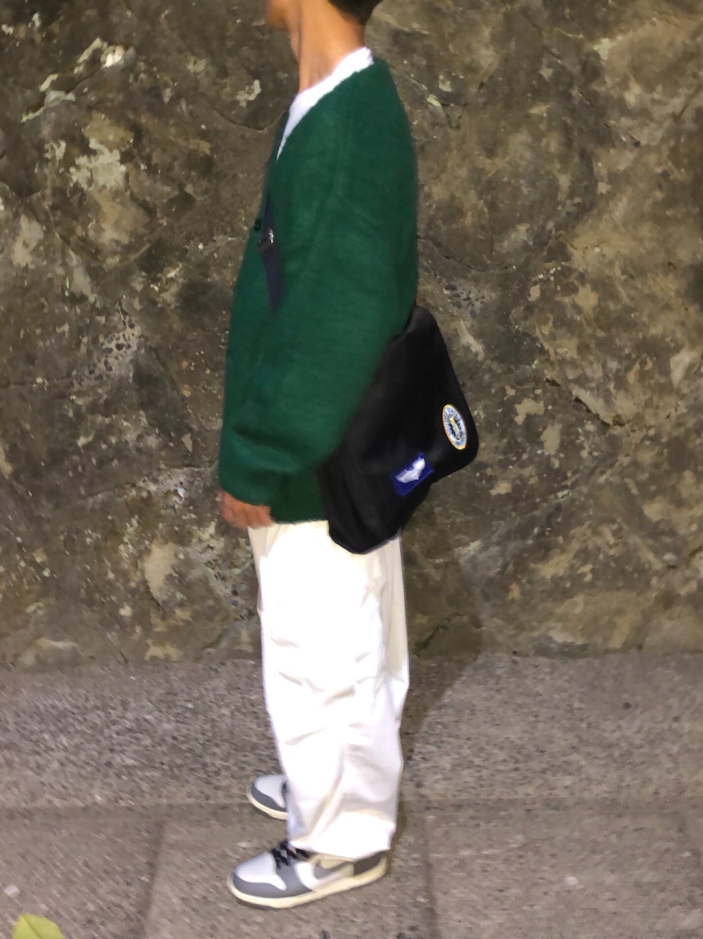 「カーゴパンツ、メンズコーデ、おしゃれさんと繋がりたい」｜「WEGOのアイテム（その他トップス、グリーン系）」を使った、ryu12sei06さん（メンズ・168cm）の冬コーディネートの1枚目の写真