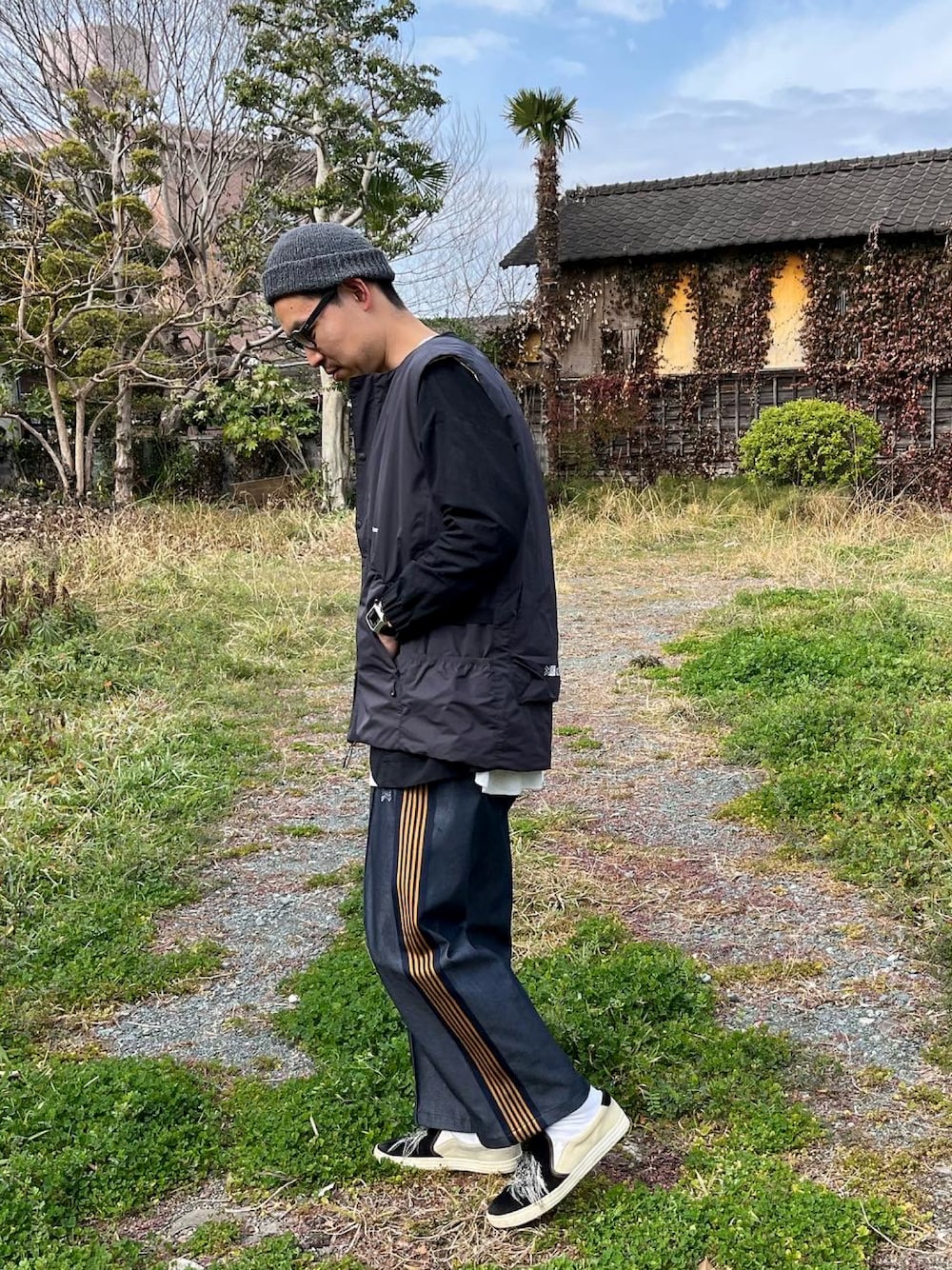 「メンズコーデ、服好きな人と繋がりたい、ootd、カジュアル、お洒落さんとつながりたい、ストリートMIX、VANS、NEEDLES、いいね、save、フォローお願いします🤑」｜「doubletのアイテム（スニーカー、ブラック系）」を使った、pyama13さん（メンズ・175cm）の冬コーディネートの1枚目の写真